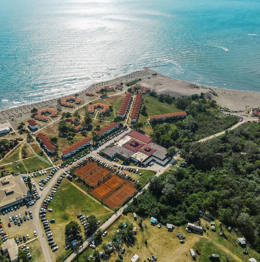 Hotel Fkk Ada Bojana Ulcinj Exterior foto